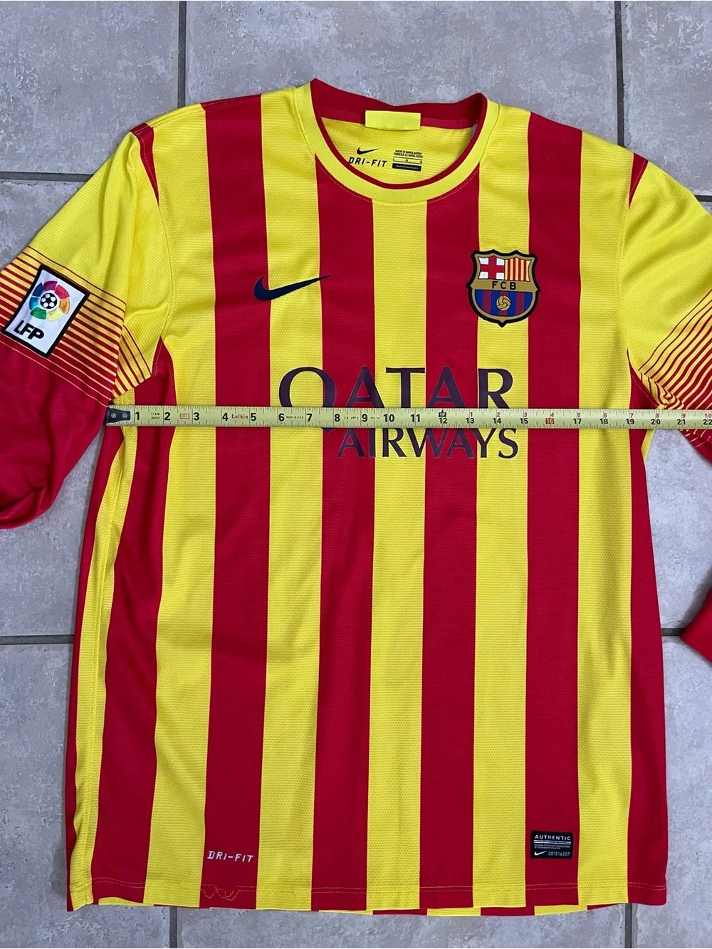 Nike Men’s Long-Sleeve FC Barcelona 2013/14 Neymar Jr #11 Away Shirt, Size L